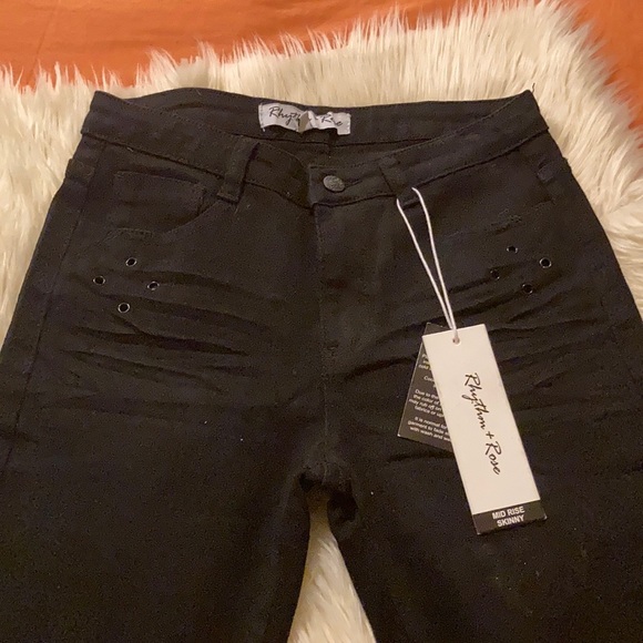 NWT RHYTHM + ROSE MIDRISE SKINNY JEANS - Picture 2 of 3